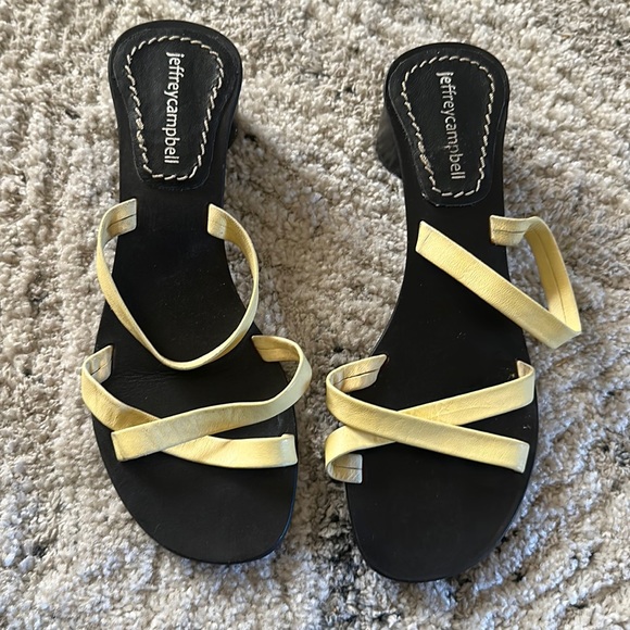 Yellow heeled sandal - Picture 1 of 4